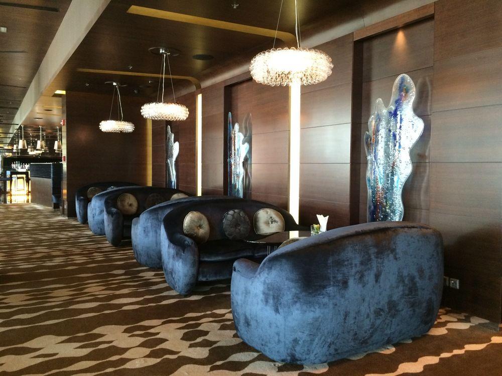 Le Meridien City Centre Bahrain Манама Экстерьер фото The interior of the lounge
